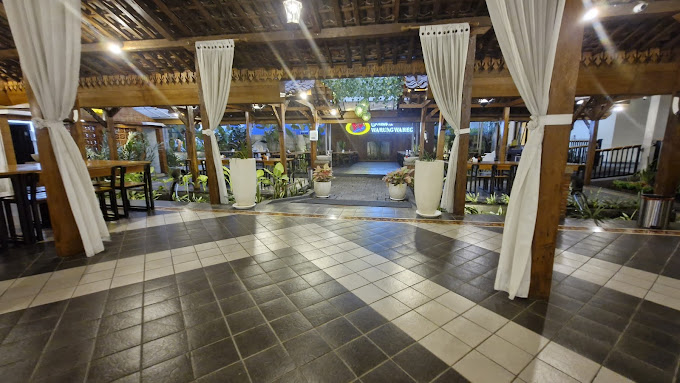 Kontraktor Restoran di Malang – Perusahaan Kontraktor Rumah Makan di Malang – Jasa Konstruksi Rumah Makan di Malang - Desain Restoran di Malang – Kontraktor Restoran Terpercaya – Arsitektur Restoran – Kontraktor Dapur Restoran