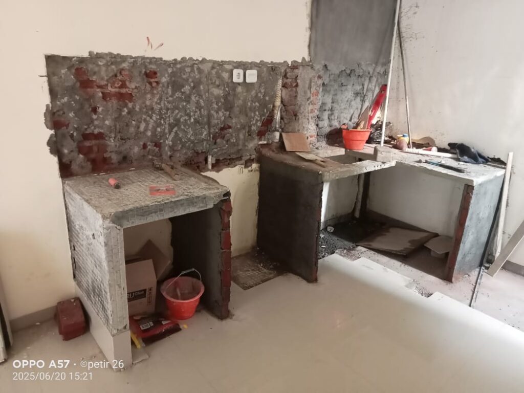 Jasa Renovasi Rumah di Malang __ Jasa Renovasi Rumah di Malang Raya __ Jasa Renovasi Rumah Terdekat __ Renovasi Rumah Subsidi – Renovasi Rumah Bagian Depan - Renovasi Rumah Minimalis – Renovasi Rumah Sederhana